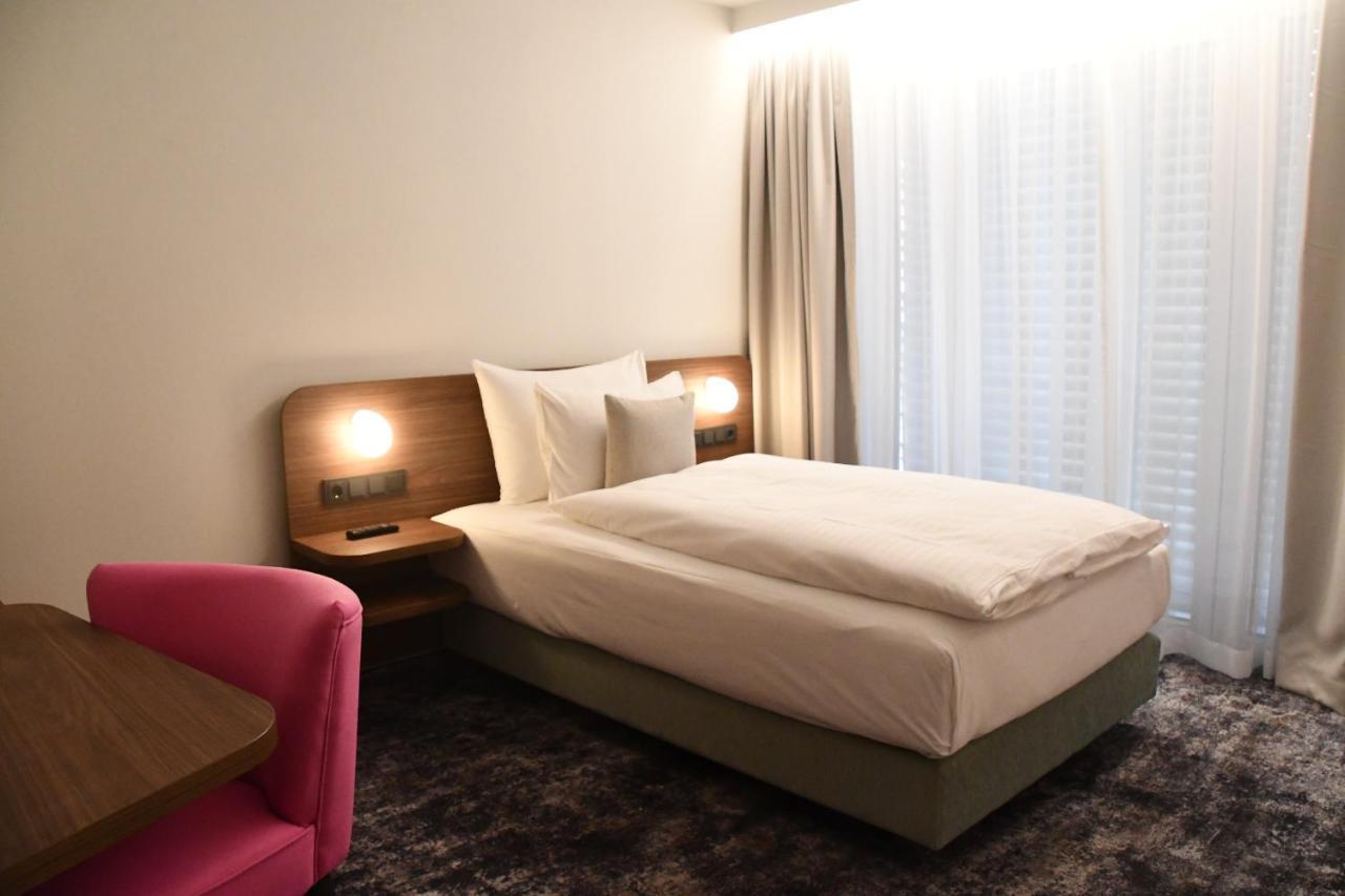 Hotel Le Parc ウィーナー・ノイシュタット エクステリア 写真