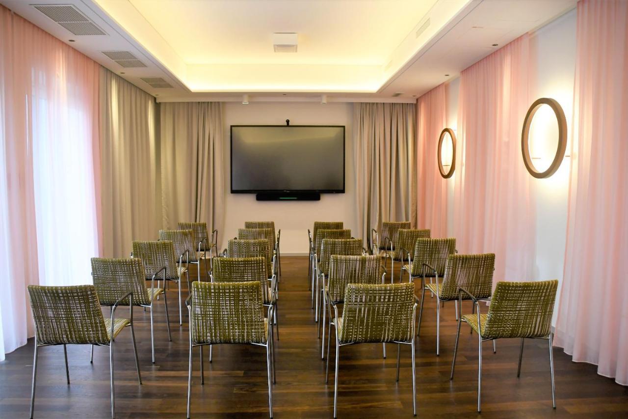 Hotel Le Parc ウィーナー・ノイシュタット エクステリア 写真